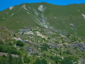 the top switchbacks of the Col du Croix de Fer